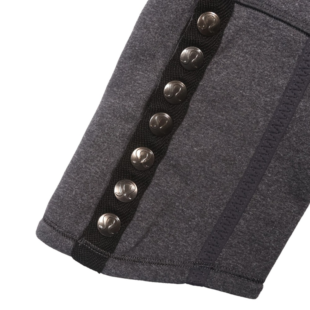 Lululemon Leggings Yoga Pants Cropped‎ Logo Button Accent Athleisure Gray Size 4